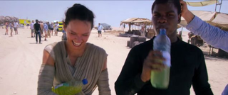 Illustration for article titled Los secretos y claves que revela el nuevo vídeo de Star Wars VII